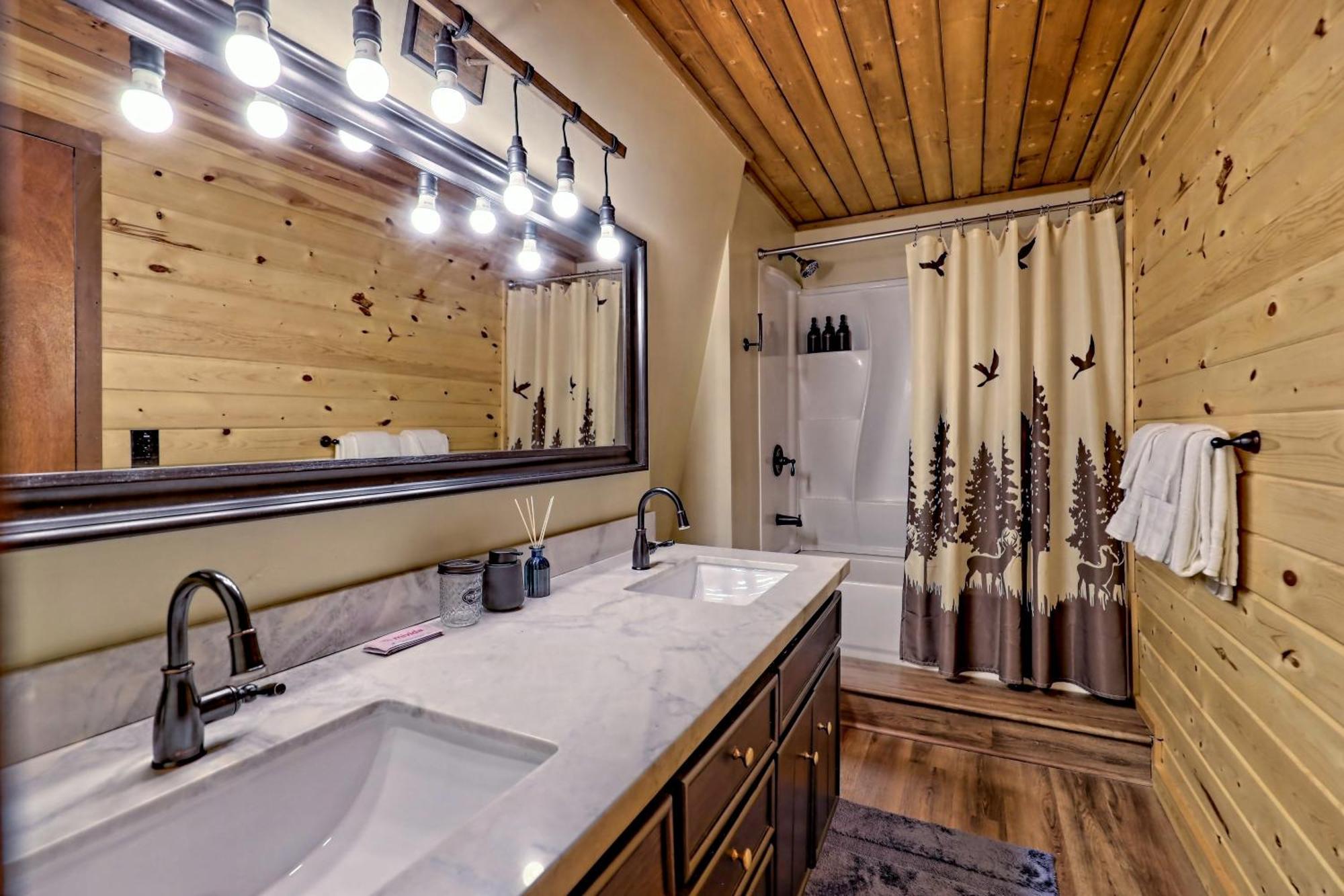 Near Downtown Helen - Hottub, Sauna, Game Room, Fire Pit Exterior photo