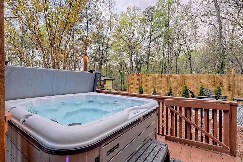 Near Downtown Helen - Hottub, Sauna, Game Room, Fire Pit Exterior photo