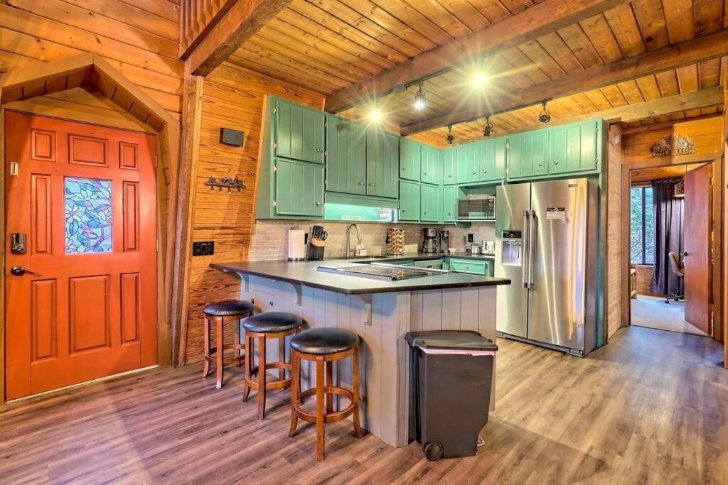 Near Downtown Helen - Hottub, Sauna, Game Room, Fire Pit Exterior photo