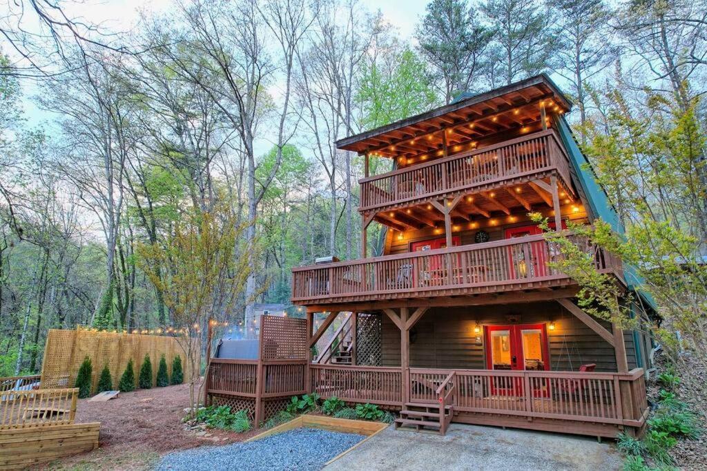 Near Downtown Helen - Hottub, Sauna, Game Room, Fire Pit Exterior photo