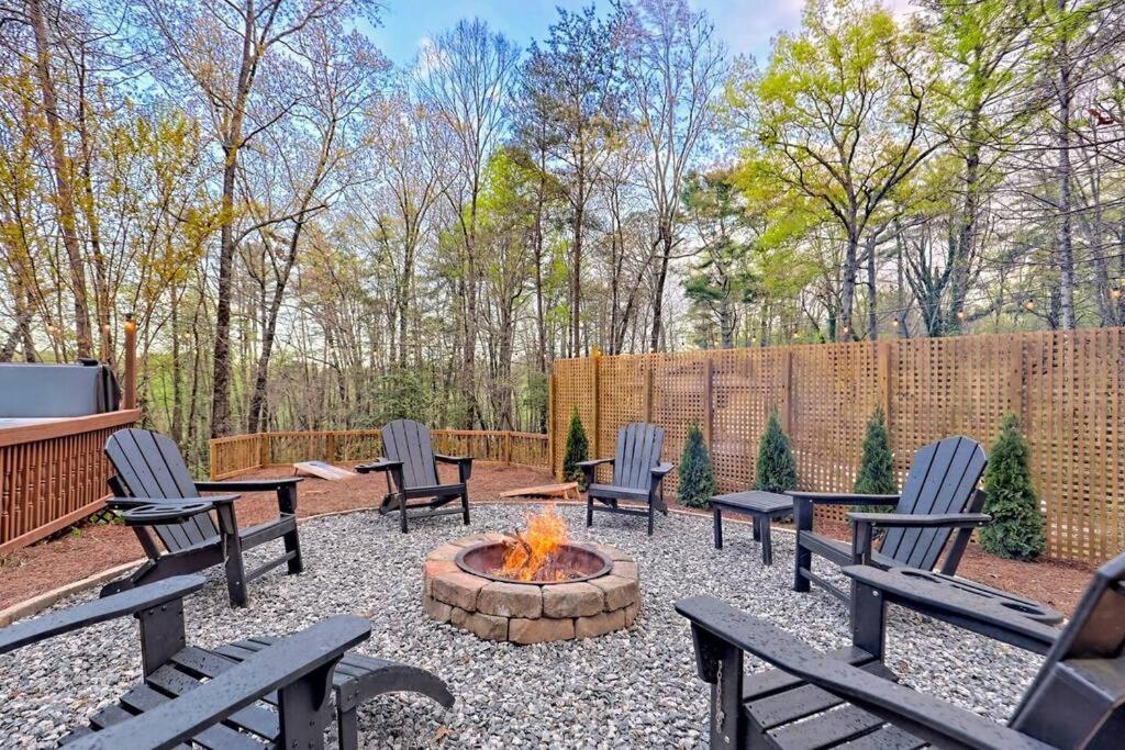 Near Downtown Helen - Hottub, Sauna, Game Room, Fire Pit Exterior photo